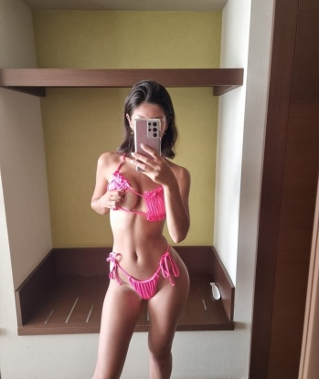 👠Встречи со мной - настоящее искусство, которое оставит в твоей памяти яркий след.😇
Я настоящая профессионалка в своем деле и готова позаботиться о твоих самых сокровенных желаниях и фантазиях. 💘
Фото - 100% мои и свежие! Не сомневайся в истинности моей внешности, ведь я славлюсь своей природной красотой. 💋
Живу в Москве, и готова встретиться с тобой в уютной обстановке моей апартаменты. 👑 Сделаю все, чтобы наше свидание стало для тебя воплощением мечты!
Услуги 🎁: классический секс, оральные ласки, массаж, стриптиз, фетиш, ролевые игры и многое другое. 💫
Отзывы - дело говорящее! А мои отзывы подтверждают мою высокую квалификацию и незабываемость встреч. 💯
Не упусти возможность ощутить настоящее наслаждение и позвони мне прямо сейчас! Жду тебя, мой дорогой! 😘 Анна